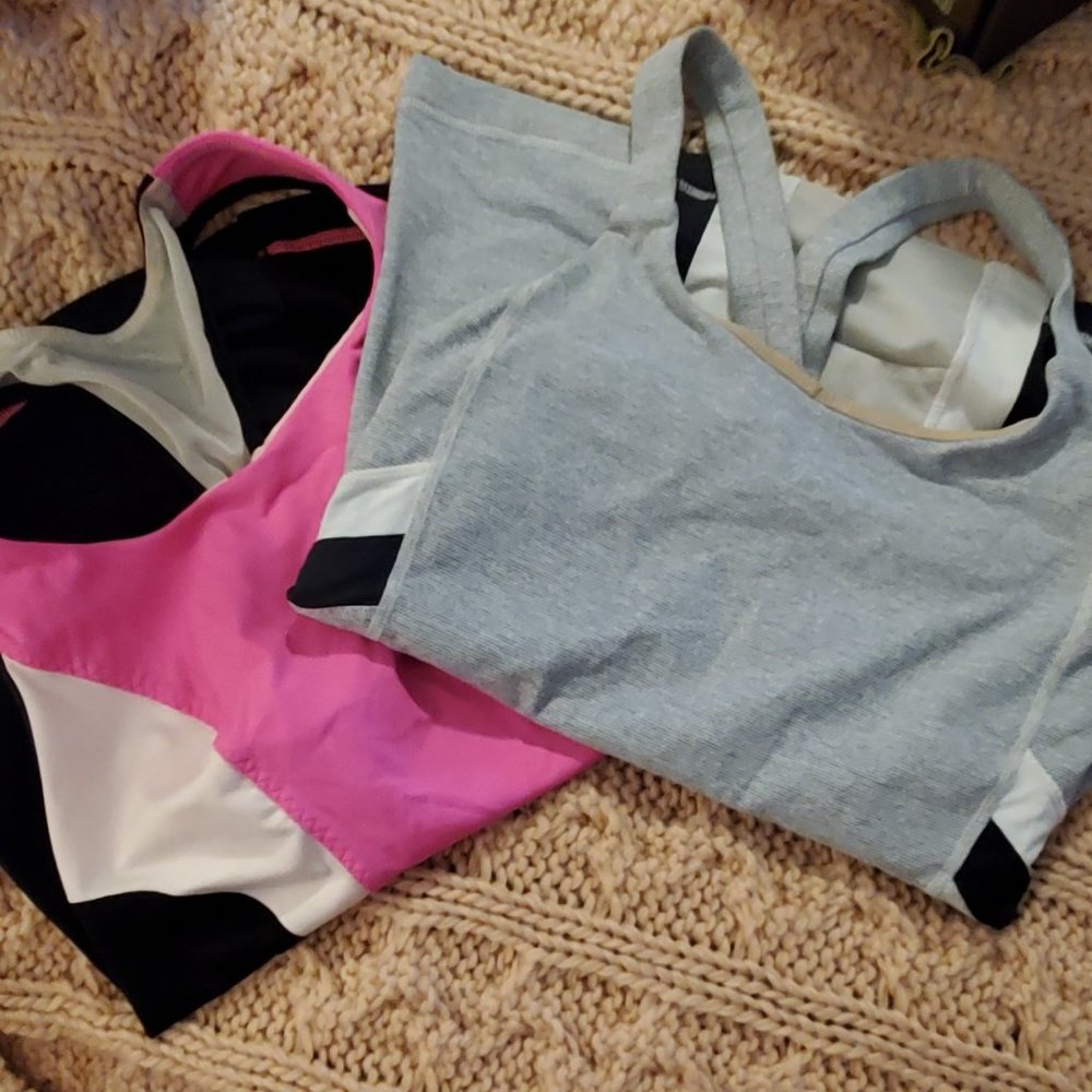 Lululemon tank (only gray available)